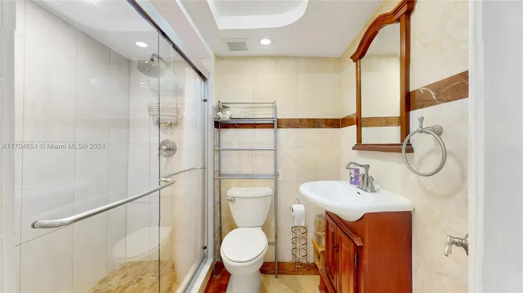 Carriage Club North #PH02 image #21