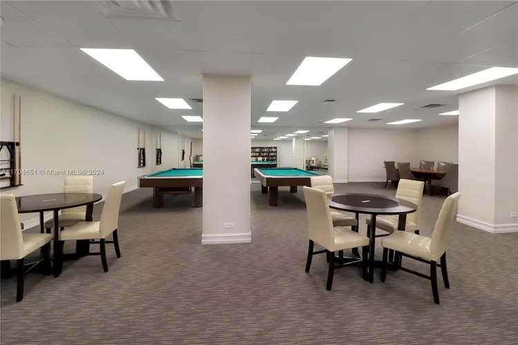 Carriage Club North #PH02 image #23