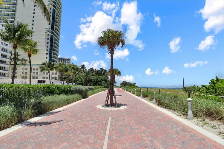 Carriage Club North #PH02 image #30