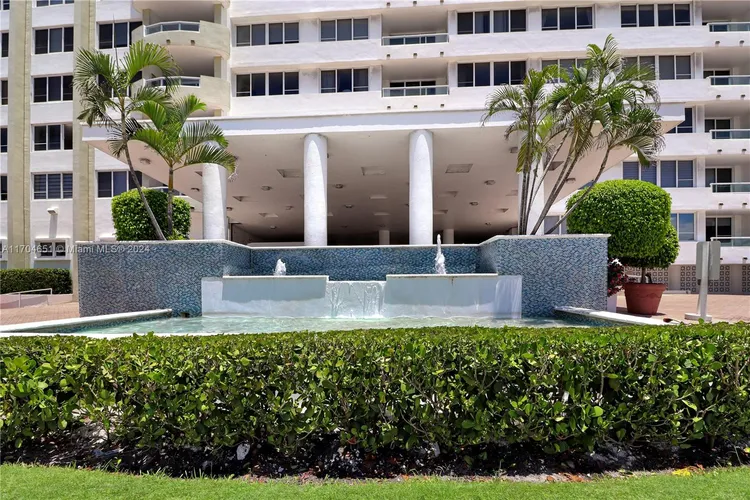 Carriage Club North #PH02 image #37