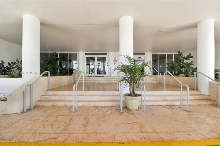 Carriage Club North #PH02 image #38