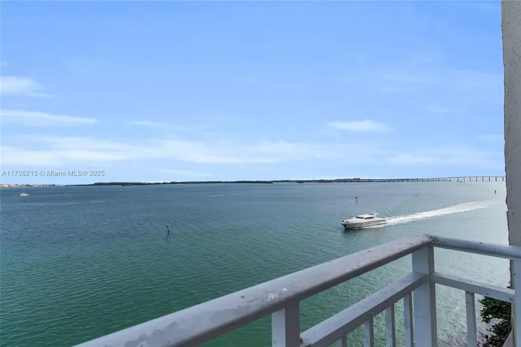 Isola #815 image #15