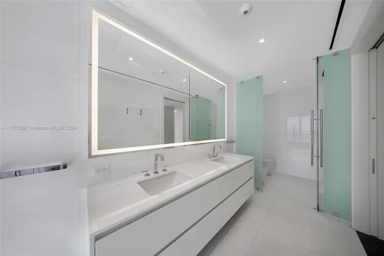 Aston Martin Residences #1603 image #29