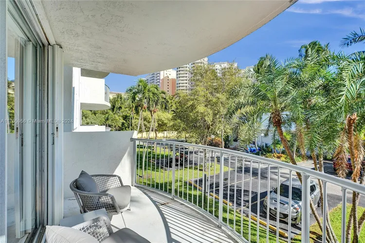 Cape Florida Club #210 image #16