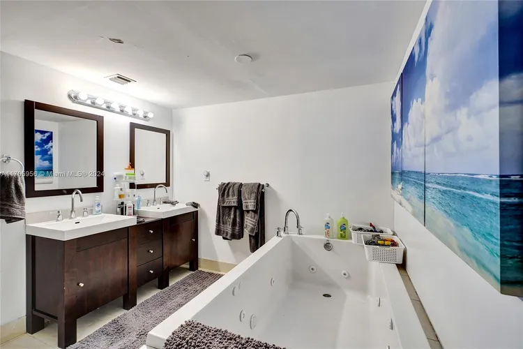 Cape Florida Club #210 image #19