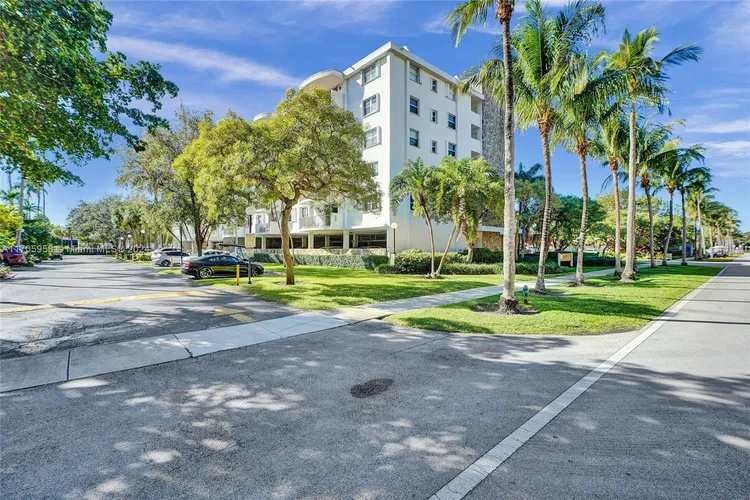 Cape Florida Club #210 image #26