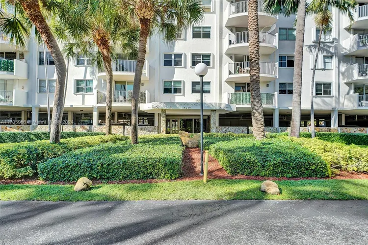 Cape Florida Club #210 image #27