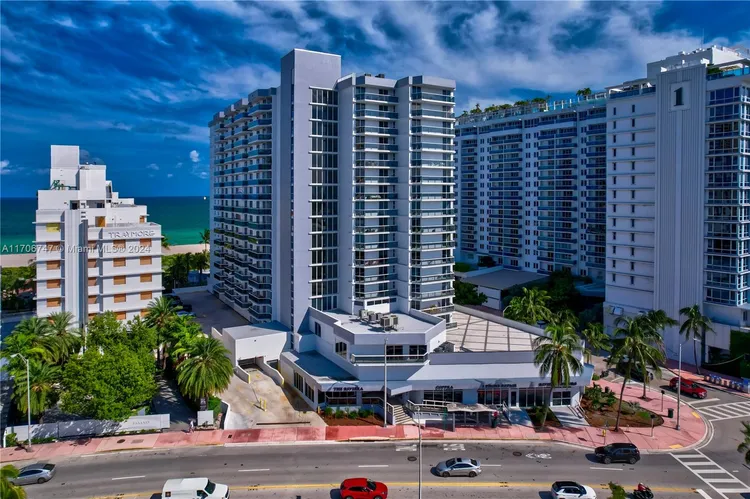 The Riviera Condo #1411 image #39