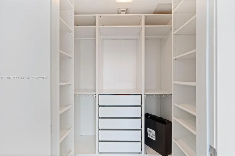 Rise Brickell City Centre #3403 image #27