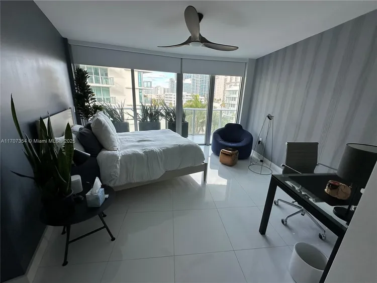 Peloro Miami Beach #505 image #17