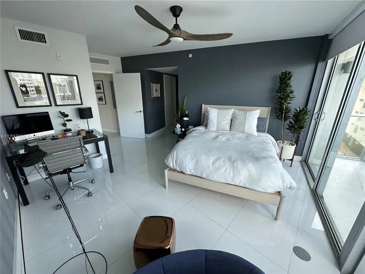 Peloro Miami Beach #505 image #18