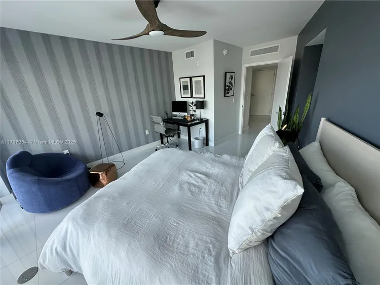 Peloro Miami Beach #505 image #19