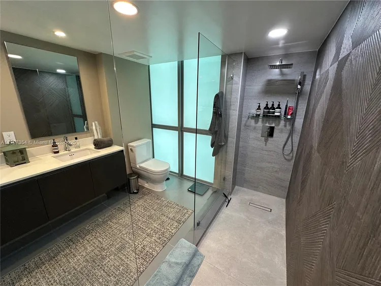 Peloro Miami Beach #505 image #33