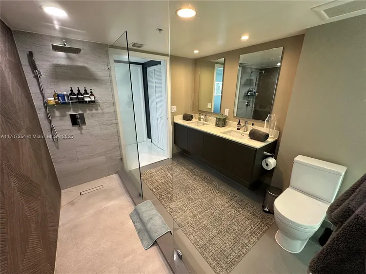 Peloro Miami Beach #505 image #34