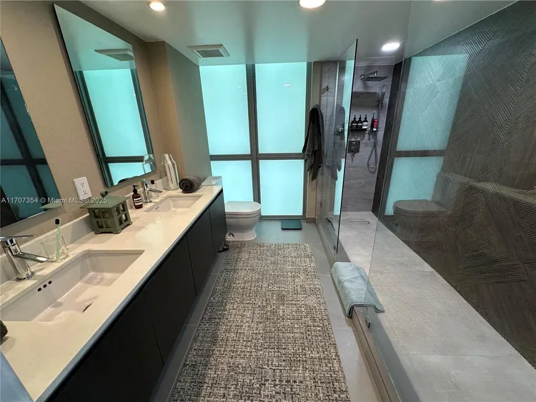 Peloro Miami Beach #505 image #35