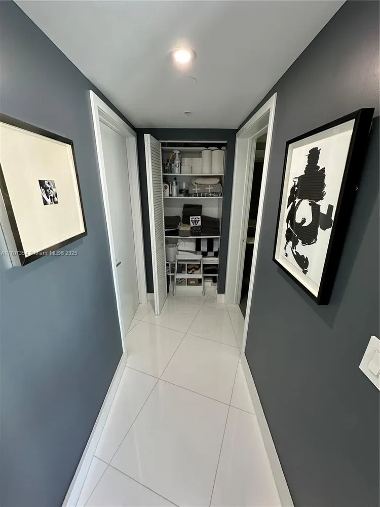 Peloro Miami Beach #505 image #37