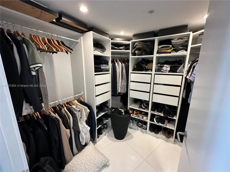 Peloro Miami Beach #505 image #38