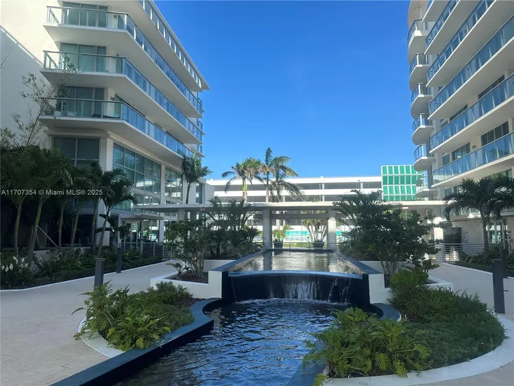 Peloro Miami Beach #505 image #46