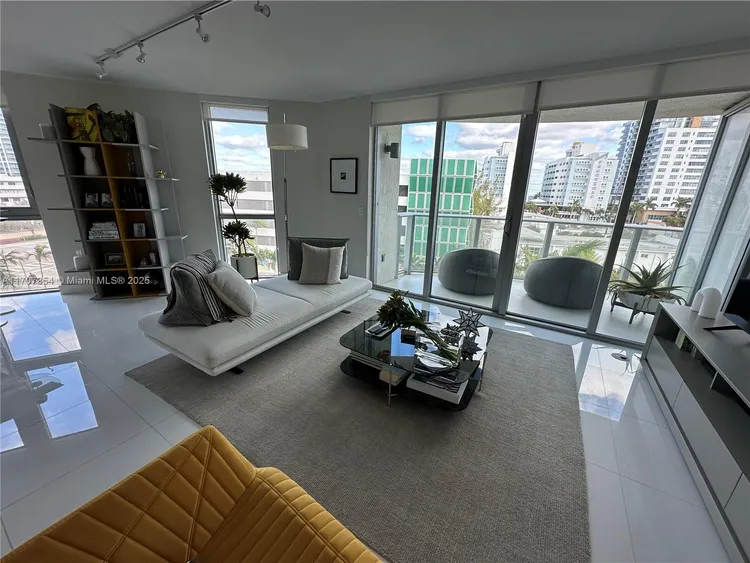 Peloro Miami Beach #505 image #7