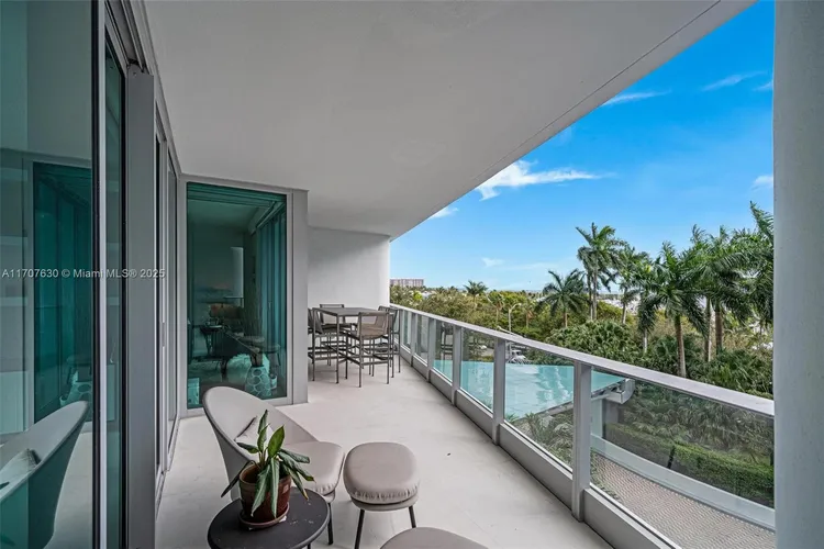 Grovenor House #606 image #23