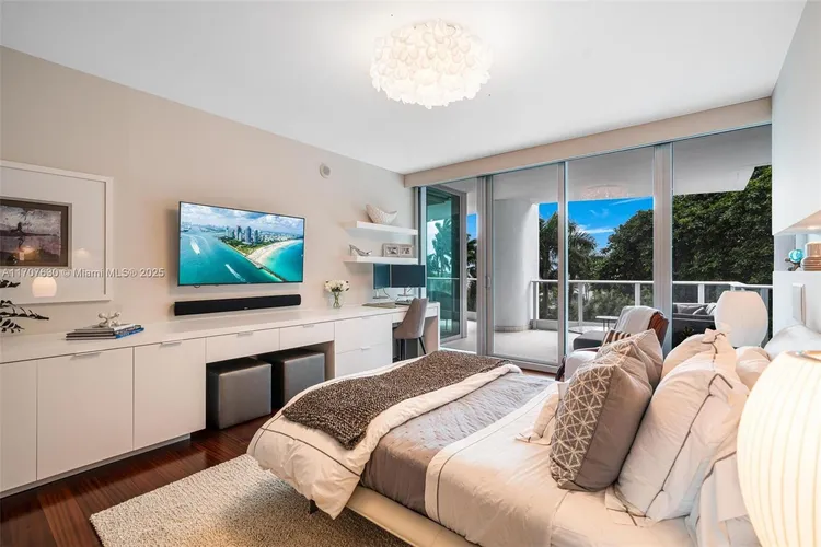 Grovenor House #606 image #28