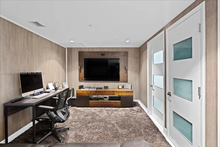 Icon Brickell II #4403 image #11