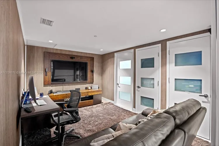 Icon Brickell II #4403 image #12