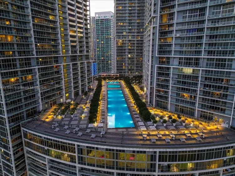 Icon Brickell II #4403 image #36
