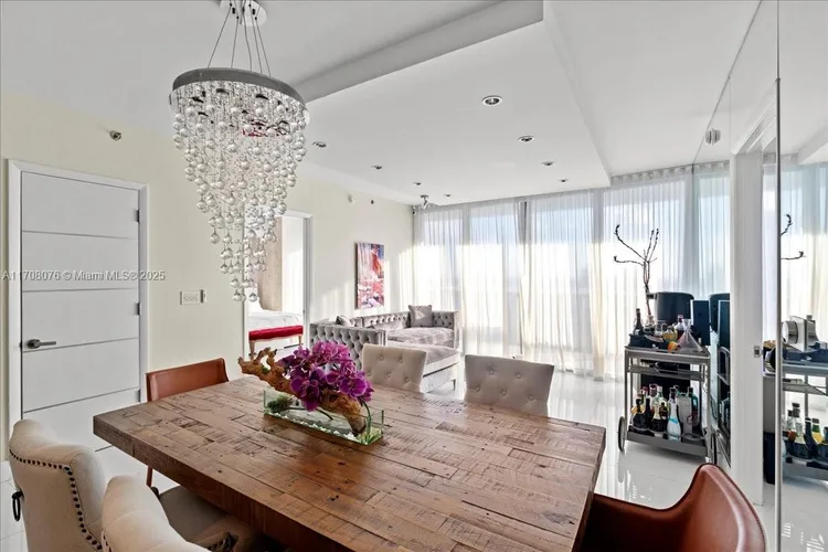 Icon Brickell II #4403 image #7