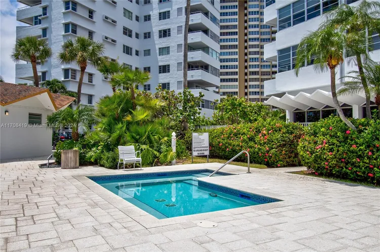 Belle Plaza #1210 image #20