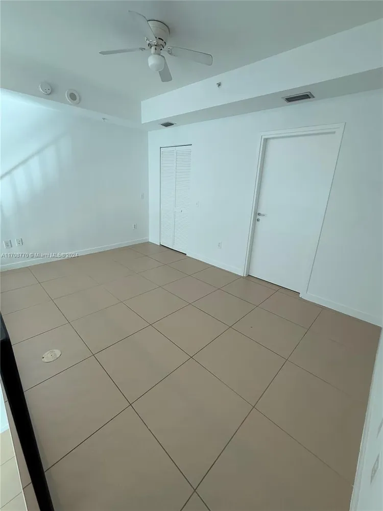 Met1 #L-804 image #8