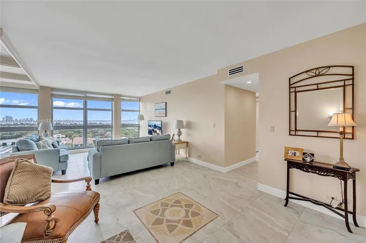 Crystal House #14M image #20