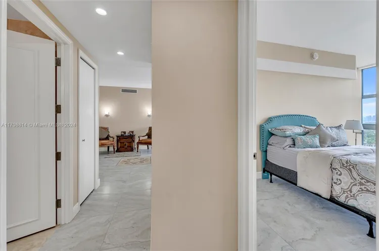 Crystal House #14M image #26