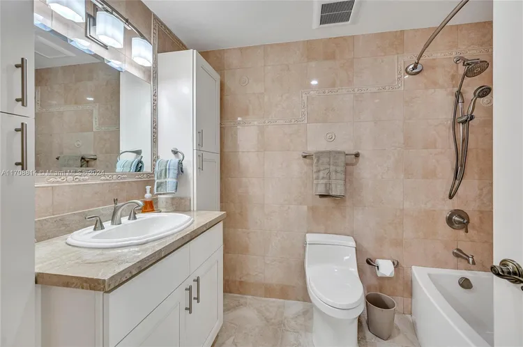 Crystal House #14M image #33