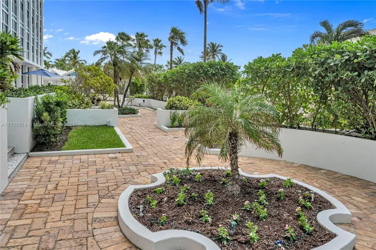 Crystal House #14M image #46