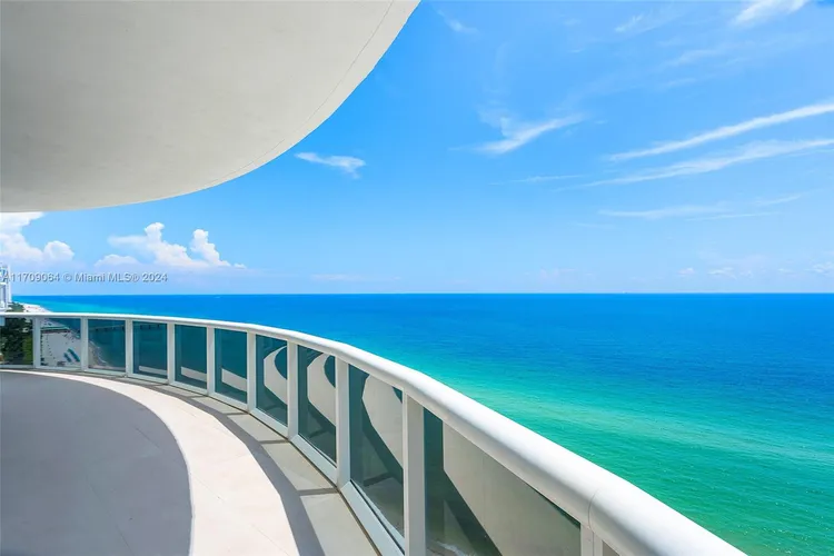 Trump Tower 2 #1601 image #33