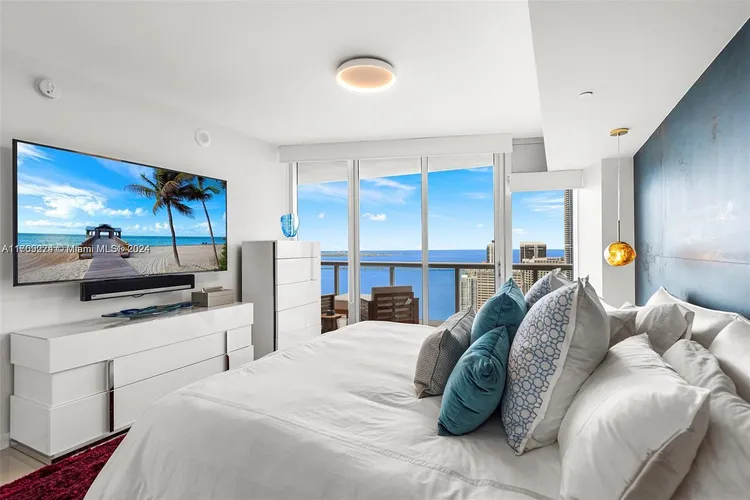 Icon Brickell II #4607 image #11