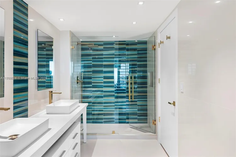 Icon Brickell II #4607 image #14