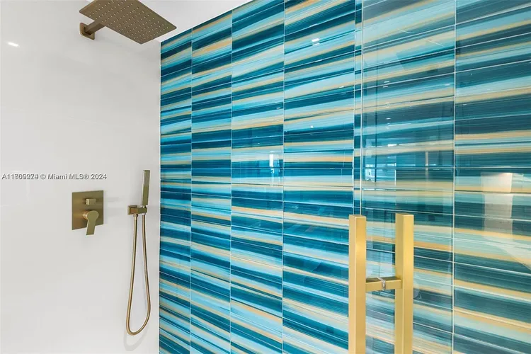 Icon Brickell II #4607 image #15