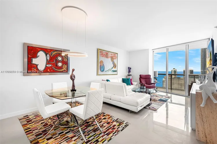 Icon Brickell II #4607 image #6