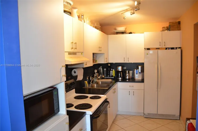 Tower 41 #605 image #14