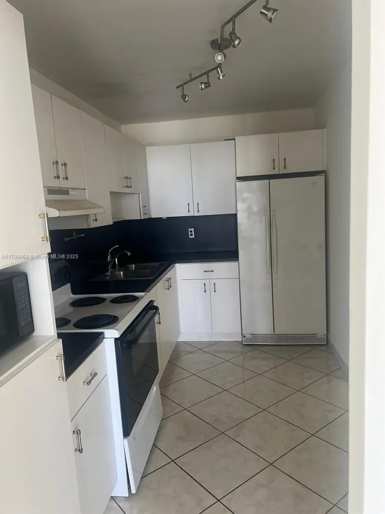 Tower 41 #605 image #16