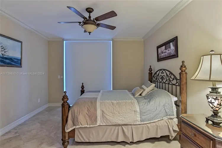 Diplomat Residences #903 image #27