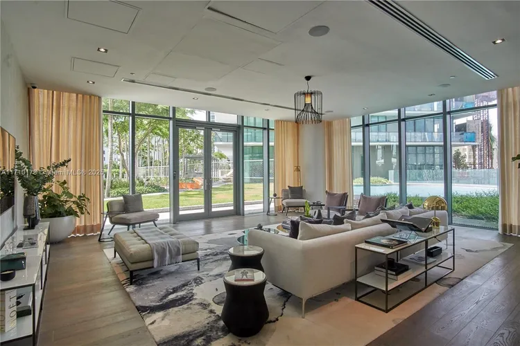 Paraiso Bay #903 image #30