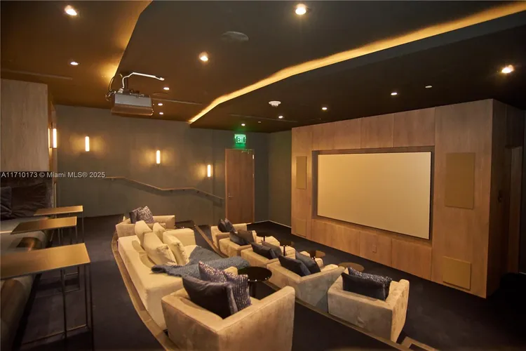 Paraiso Bay #903 image #32