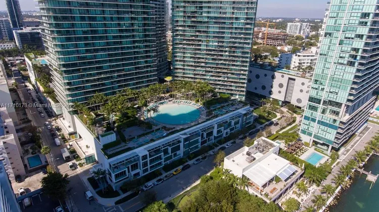 Paraiso Bay #903 image #37