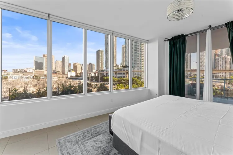 Latitude #603 image #13