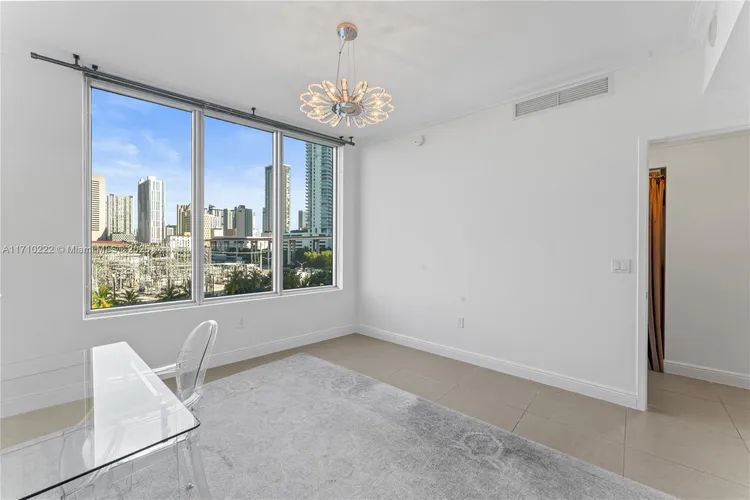 Latitude #603 image #23