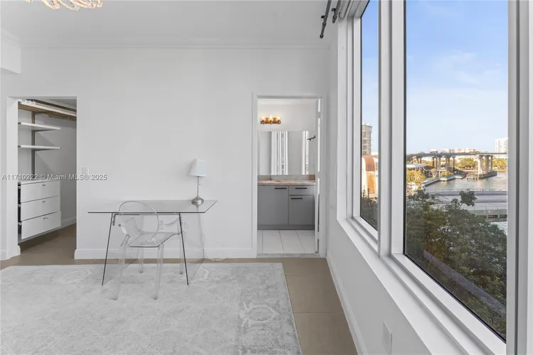 Latitude #603 image #24