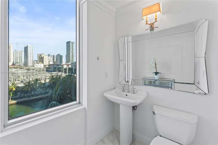 Latitude #603 image #27